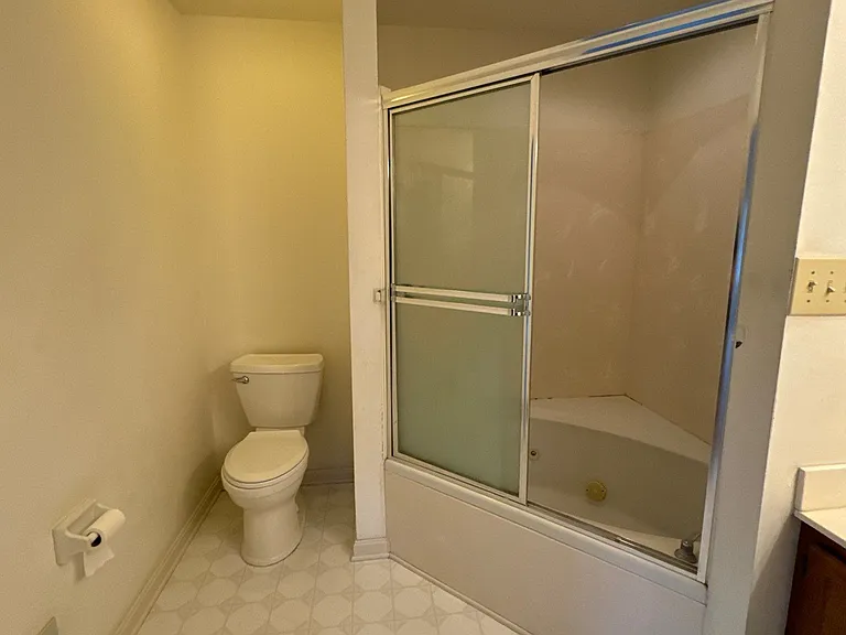10985 Eagles Cove Dr — Photo 31