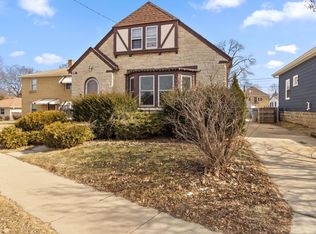 3620 South Howell AVENUE, Milwaukee, WI 53207