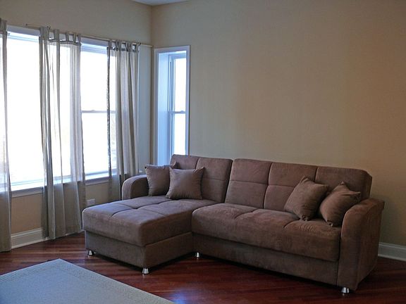 3rd image of 4648 N Saint Louis Ave APT 2A