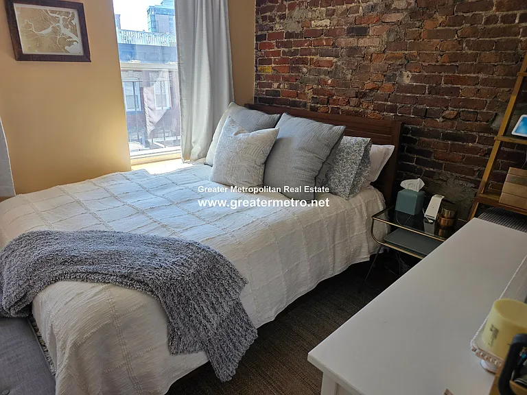 32 Sheafe St #4 — Photo 9