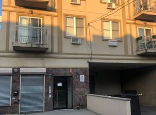 69-63 75th St #3B, Middle Village, NY 11379