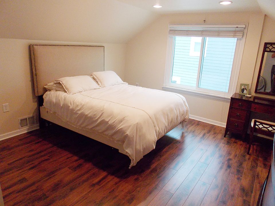 1st image of 1011 McLean Ave
