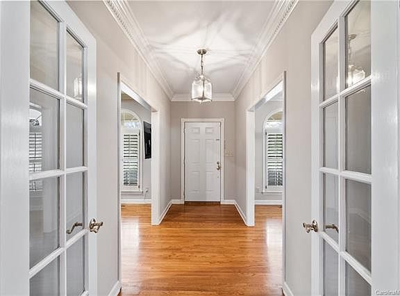 3rd image of 326 41st Avenue Pl NW