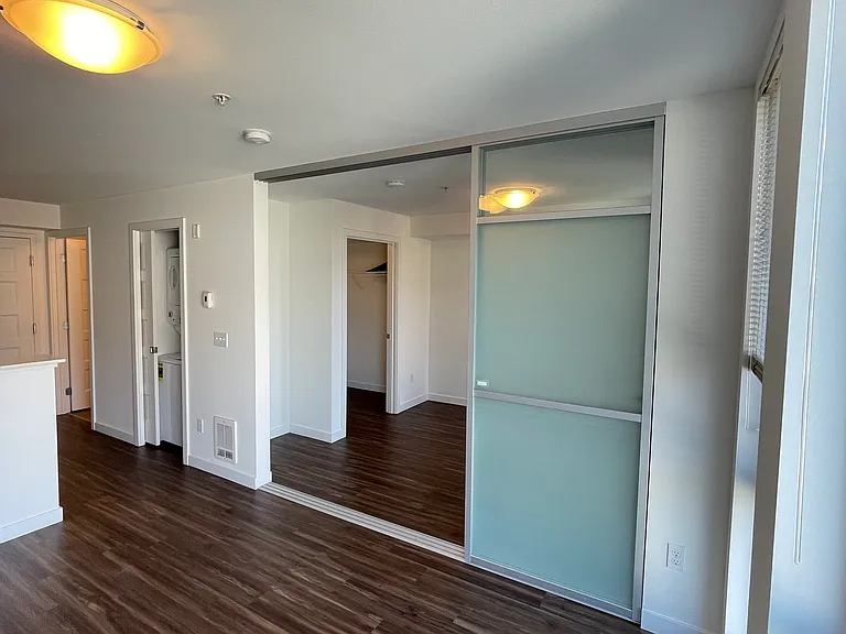Queen Anne Flats — Photo 56