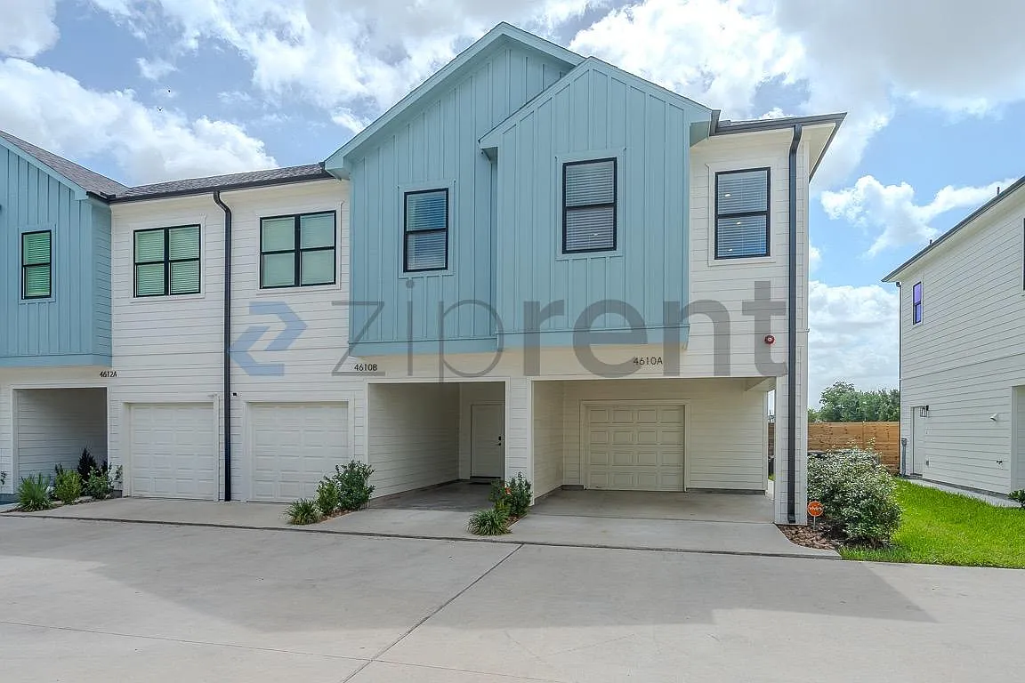2 bed, 1045 sqft, $1,850 — Photo 1