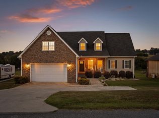 190 Riverbend Dr, Dayton, TN 37321