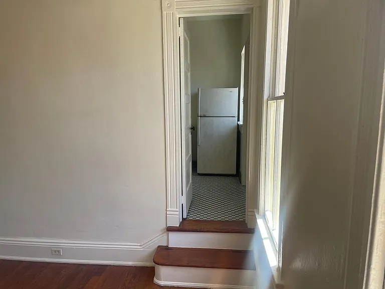 319 S Lopez St #E — Photo 10