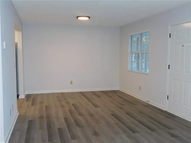 107L Rock Garden Pl — Photo 7