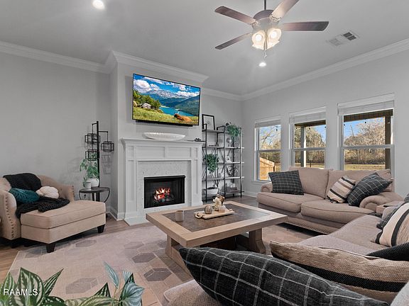 3rd image of 133 Wild Cherry Ln