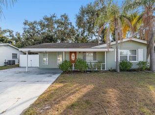 10898 111th Pl N, Seminole, FL 33778