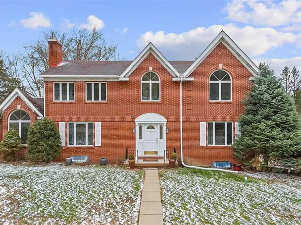 612 Driftwood Dr, Pittsburgh, PA 15238