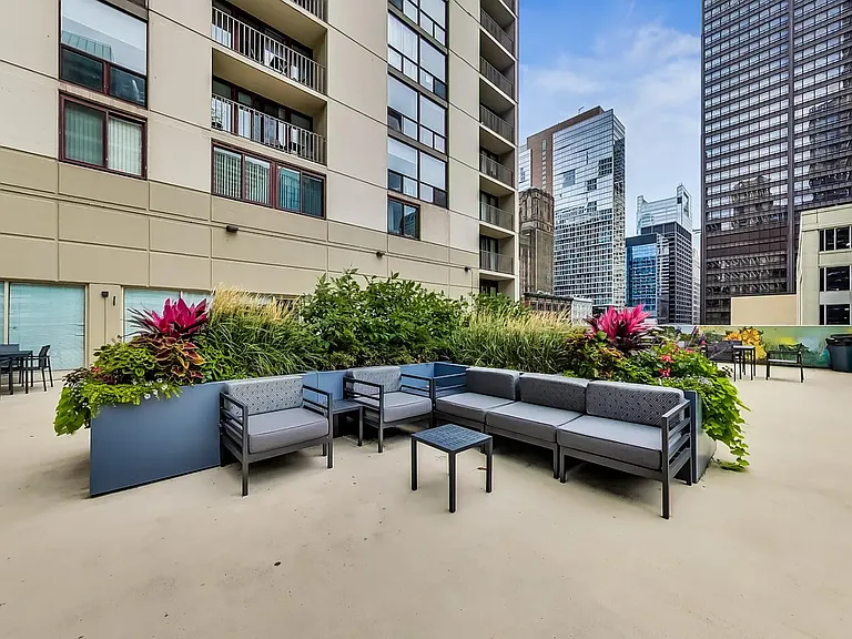200 N Dearborn St #3407 — Photo 23