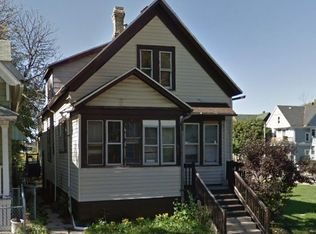 3069 N 6th St #2, Milwaukee, WI 53212