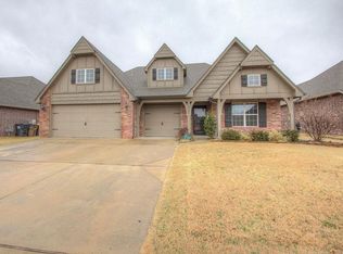 13742 S 90th Ave E, Bixby, OK 74008