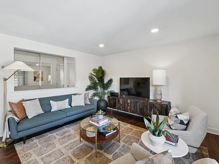 Peartree Apartments — Photo 36