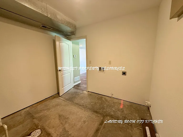 9002 E 85th St — Photo 19