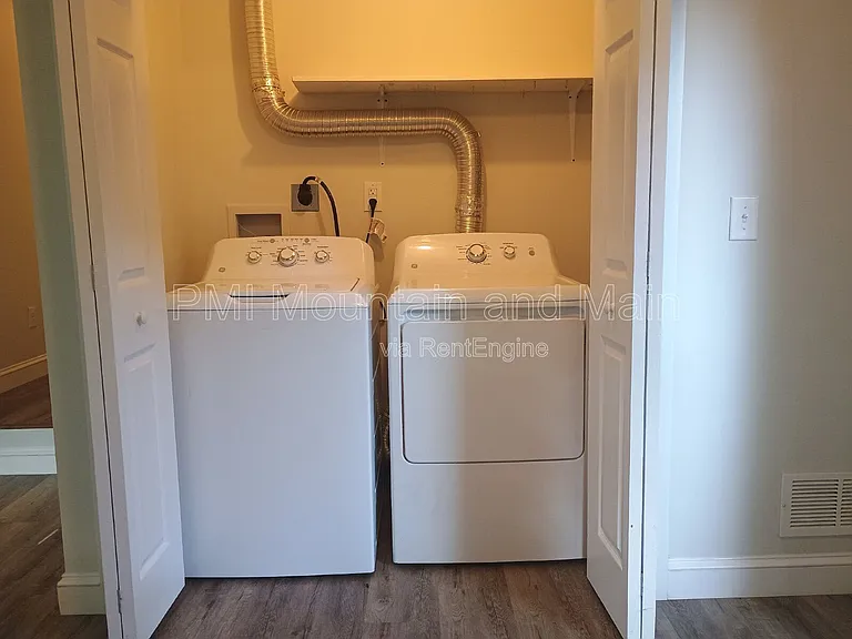 617 Brookshire St #B — Photo 30