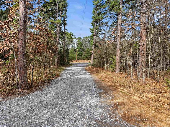 3rd image of 2605 Silver Ridge Rd