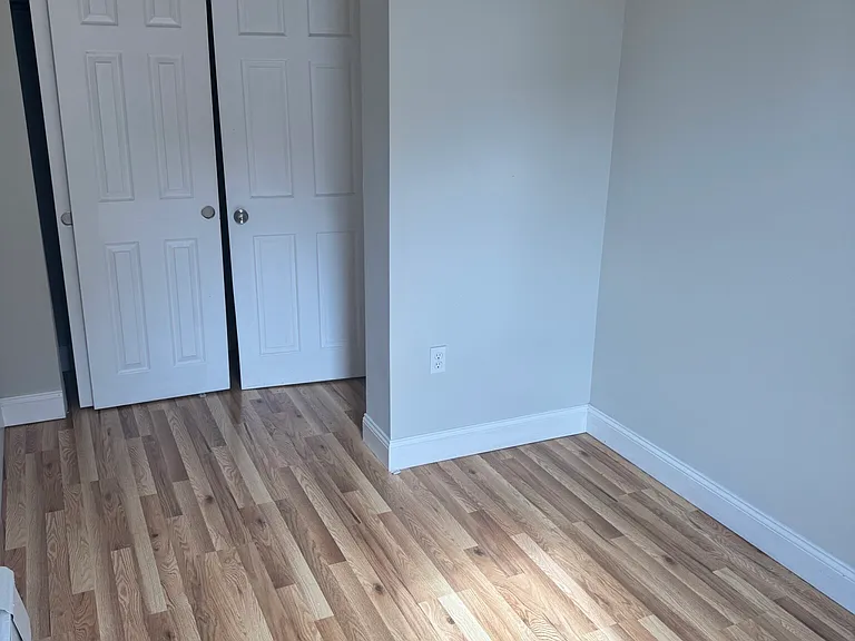 21 Sheafe St #7D — Photo 9