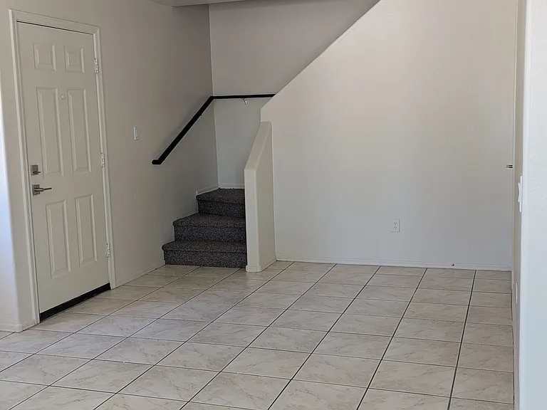 455 S Mesa Dr #137 — Photo 11