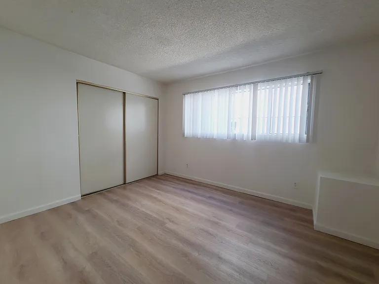 327 S Virgil Ave #110 — Photo 5
