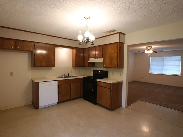 12414 Cimmarron Dr — Photo 8