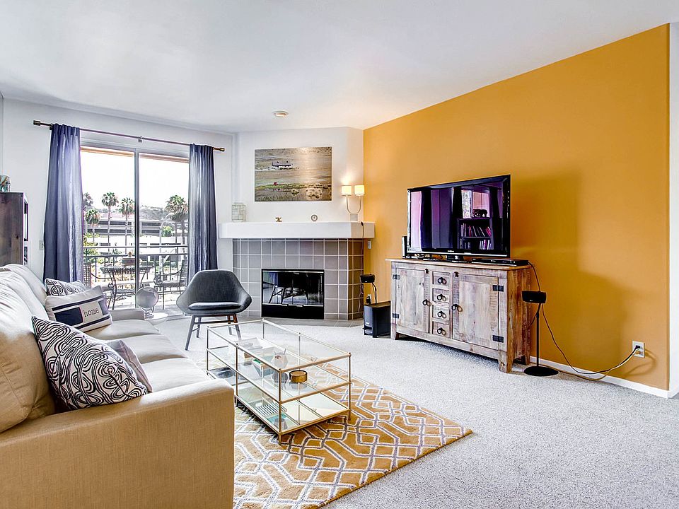 1st image of 510 Camino De La Reina Unit 202
