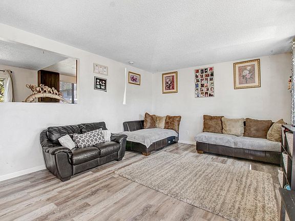 3rd image of 937 Emmy Lou Court