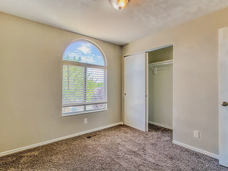 8492 S Merrick Ct — Photo 15