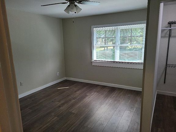 4th image of 487 W Buena Vista Ave #489-491-493