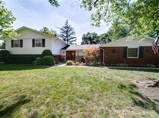 8085 Black Leaf Ct, Dayton, OH 45458