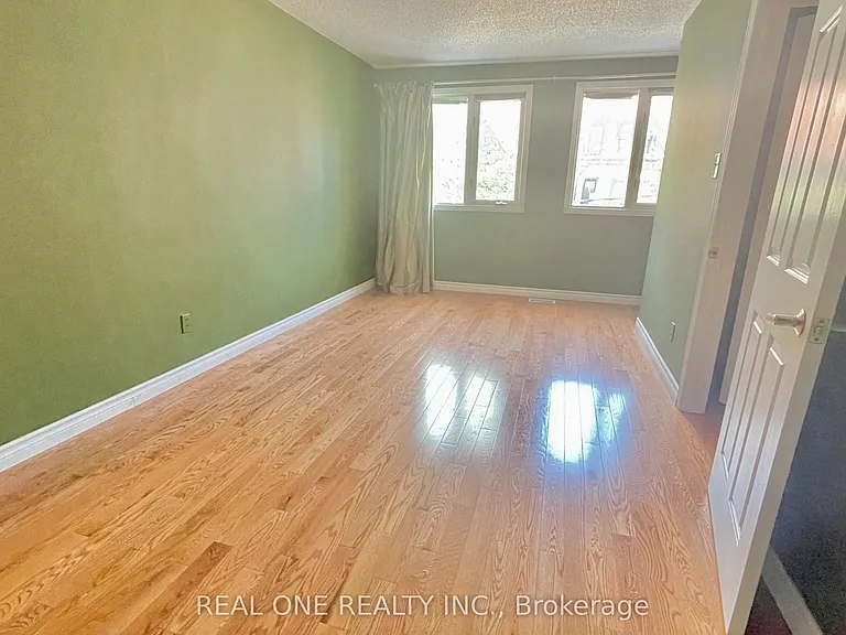 101 McGill St #2 — Photo 9