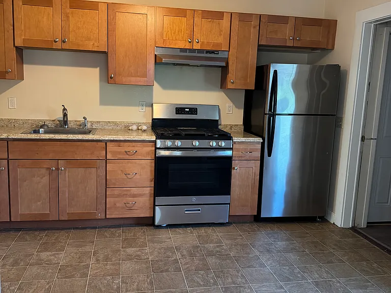 179 Washington St #2 — Photo 7