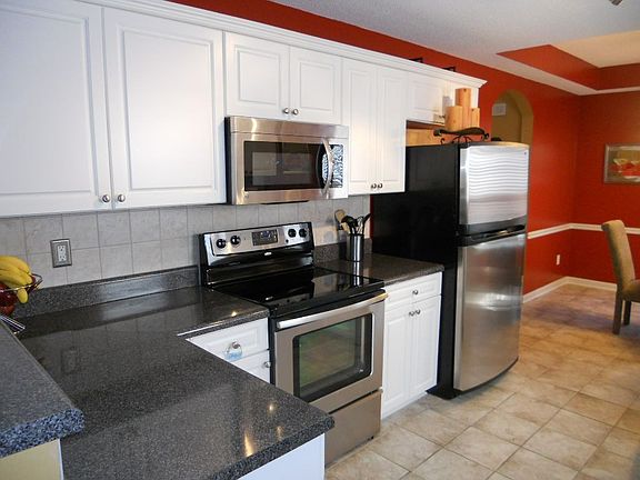 3rd image of 120 Garden Springs Dr