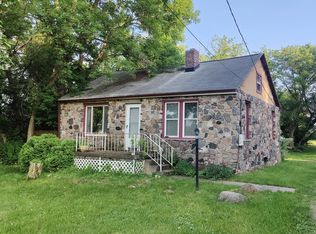 51319 Geddes Rd, Canton, MI 48188