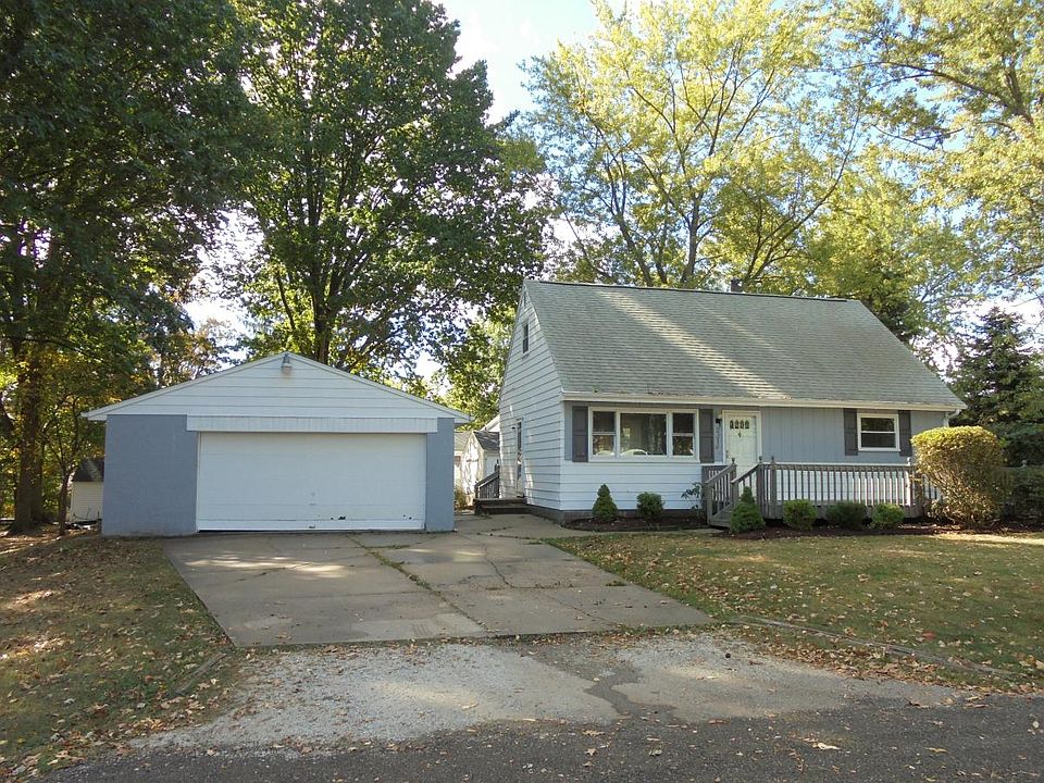 1st image of 2318 Foxboro Ave