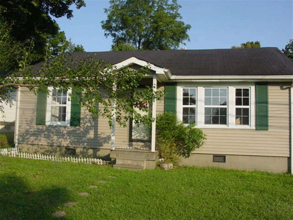 1st image of 104 Harwood St