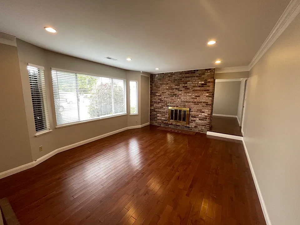 5201 Victor Ave
