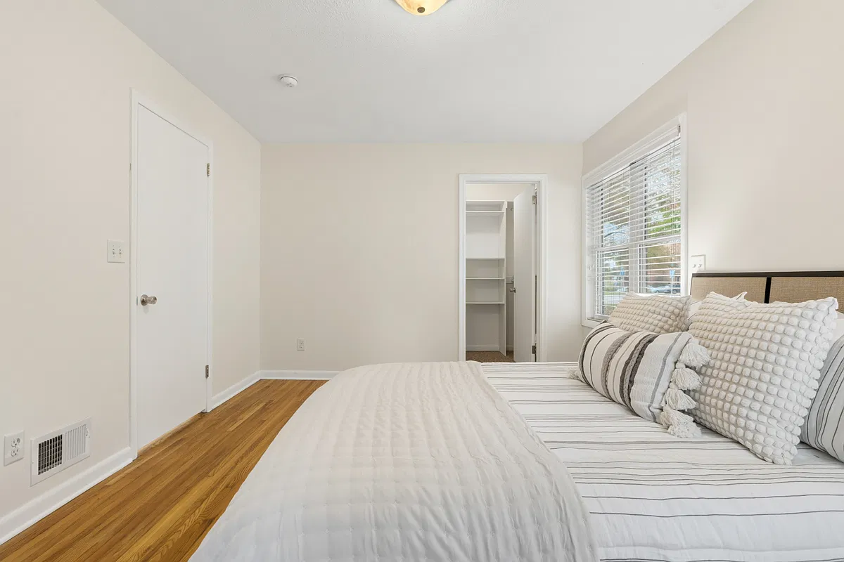 3 bed, 1440 sqft, $2,350 — Photo 1