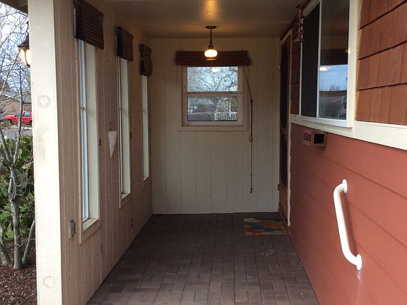 Covered entrance 