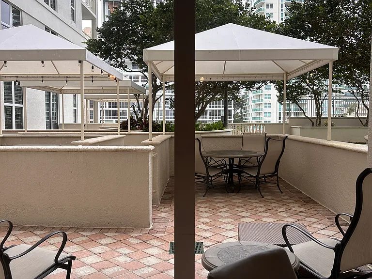511 SE 5th Ave #620 — Photo 33