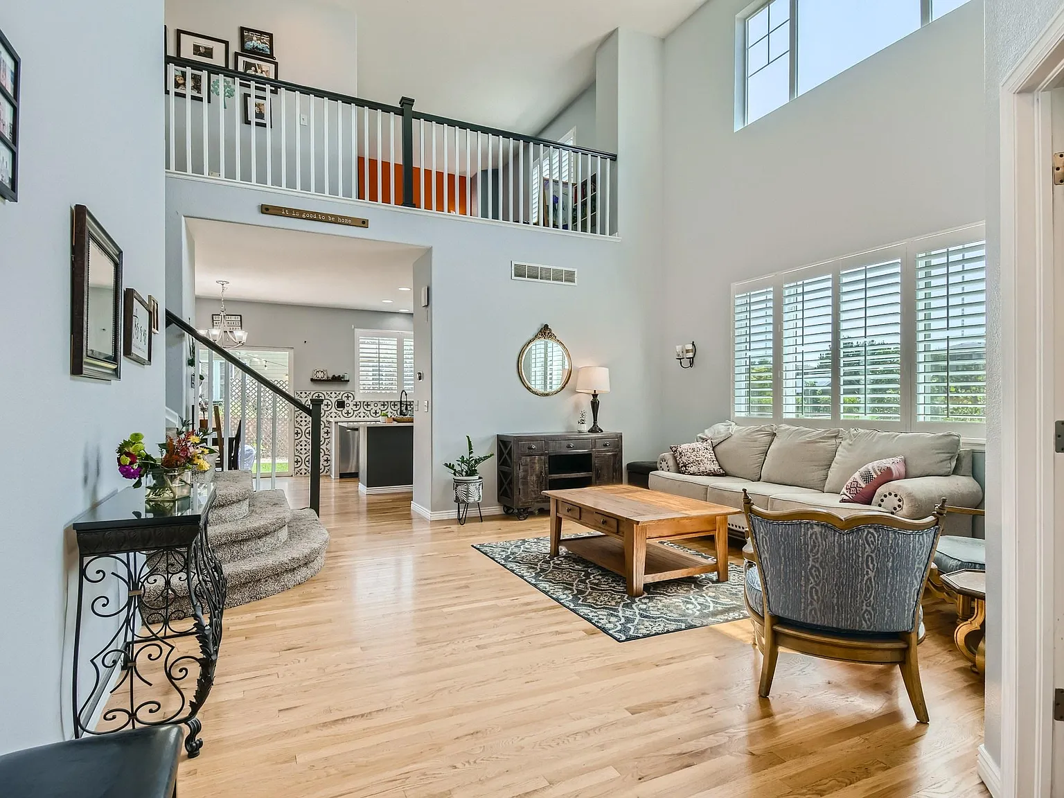 4 bed, 3.5 bath, 2912 sqft, $3,100 — Photo 3