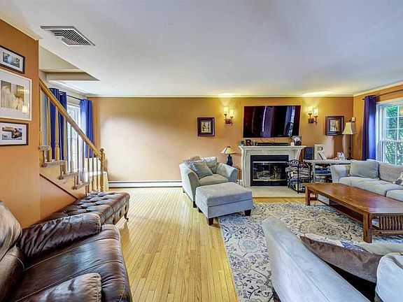 5th image of 9 Kettle Ct