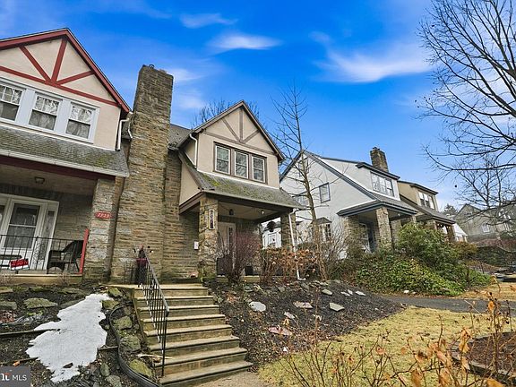 3rd image of 7927 Heather Rd