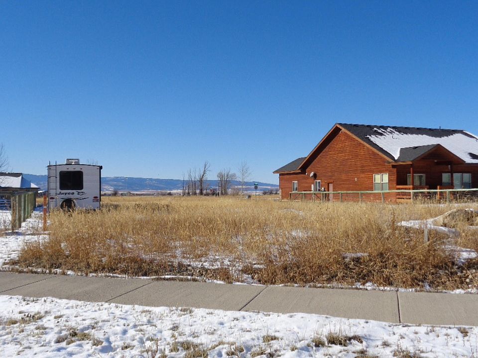 2nd image of 609 Palisade Trl