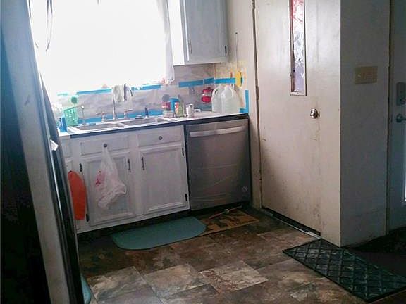 3rd image of 116 Lincoln Ave NW