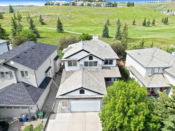 31 SE Gleneagles Ter, Cochrane, AB T4C 1W4