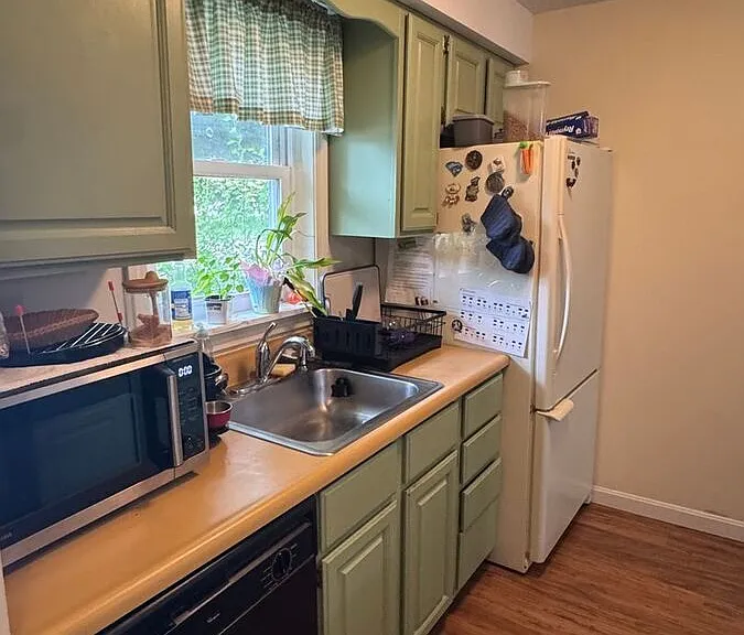 129 Fisherville Rd #2 — Photo 3