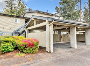 305 Country Club Rd, Eugene, OR 97401