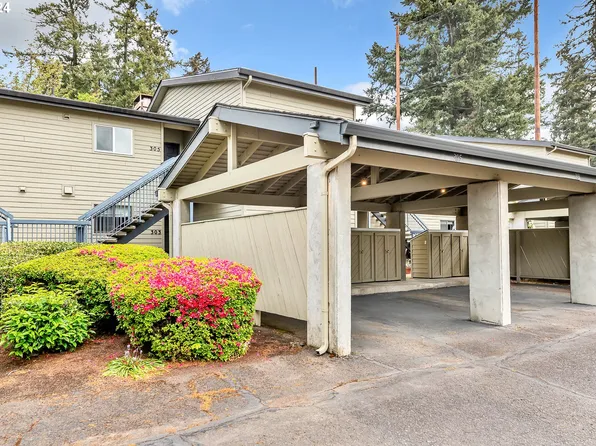 305 Country Club Rd, Eugene, OR 97401